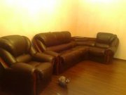 Продаю угловой диван и кресло,   2009г.,  кож.зам.,   идеальное состояние